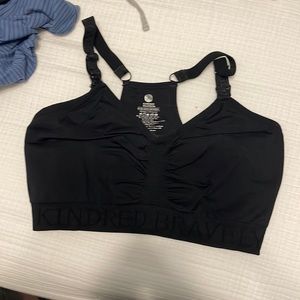 Kindred bravely nursing and maternity sports bra